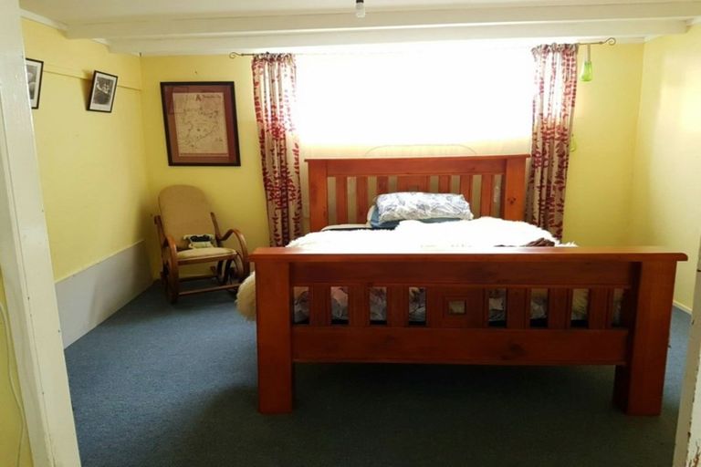 Photo of property in 52 Bright Street, Eketahuna, 4900
