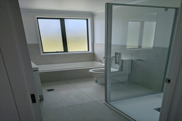 Photo of property in 31c O'meara Street, Swanson, Auckland, 0614