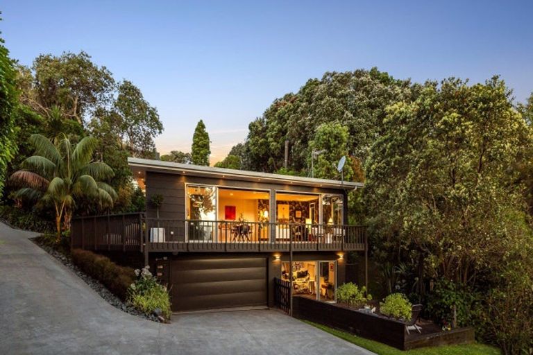 Photo of property in 32a Palmerston Road, Birkenhead, Auckland, 0626