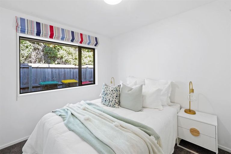 Photo of property in 16 Riverwood Boulevard, Redwood, Christchurch, 8051