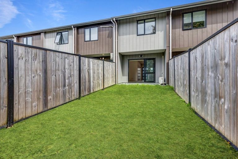Photo of property in 13 Eileen Newey Place, Henderson, Auckland, 0612