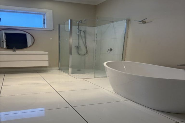 Photo of property in 119 Milton Road, Bluff Hill, Napier, 4110