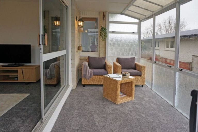 Photo of property in 2 Cruickshank Crescent, Rosedale, Invercargill, 9810