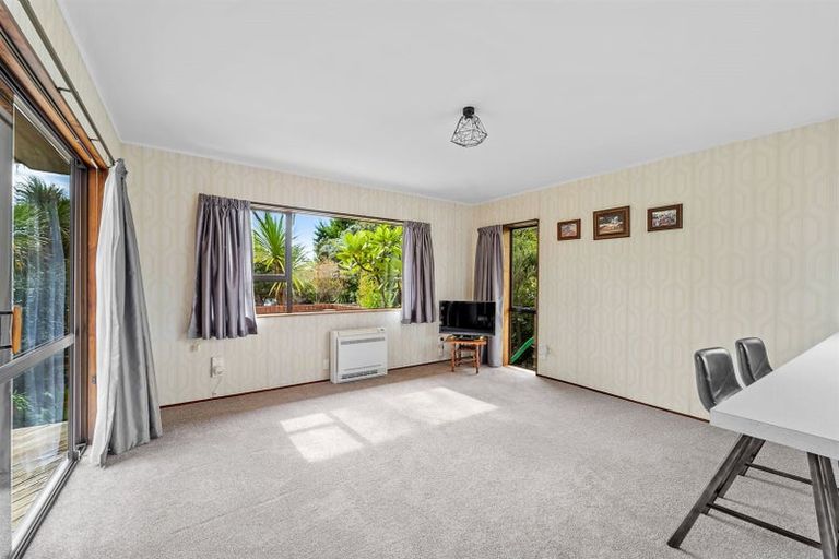 Photo of property in 47 Saddleback Rise, Murrays Bay, Auckland, 0630