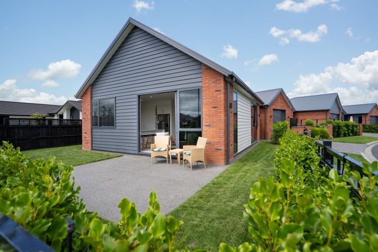 Photo of property in 10 Garland Lane, Leamington, Cambridge, 3432