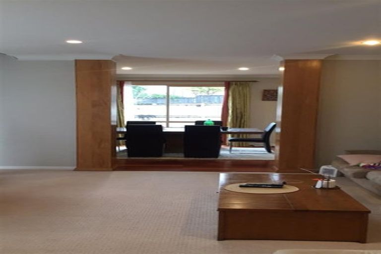 Photo of property in 14 Kaseng Place, East Tamaki Heights, Auckland, 2016