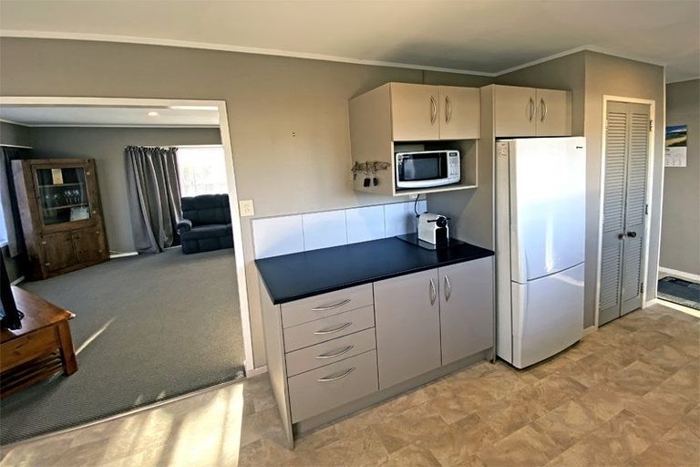 Photo of property in 23 Pohutukawa Drive, Owhata, Rotorua, 3010