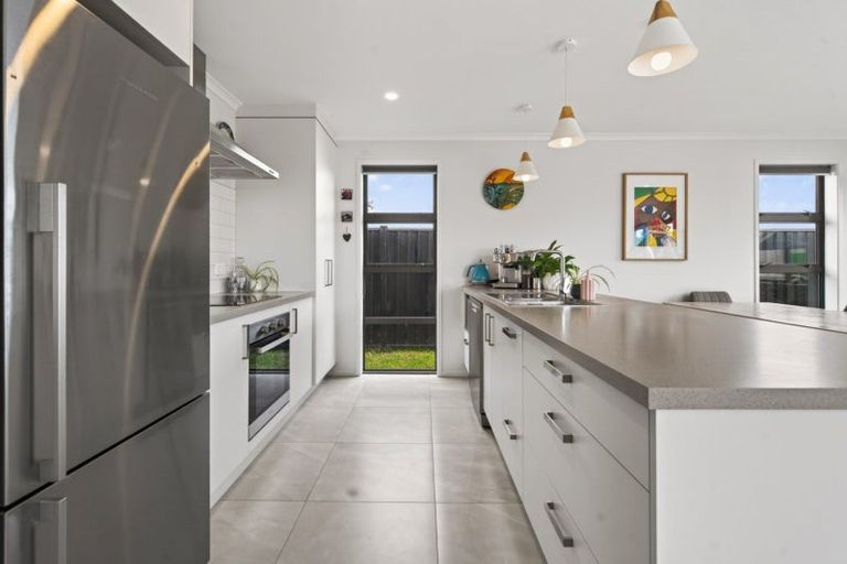 Photo of property in 14 Empire Crescent, Papamoa, 3118