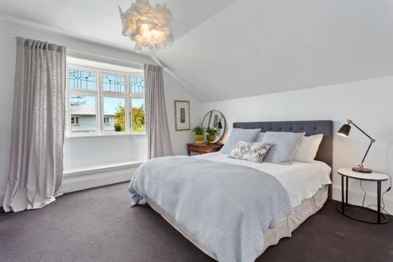 Photo of property in 15 Hewitts Road, Merivale, Christchurch, 8014