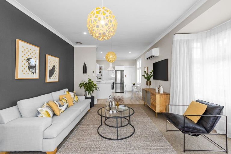 Photo of property in 7 Avenue Road, Greenmeadows, Napier, 4112