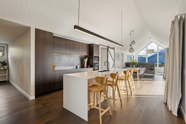 Photo of property in 4 Mckellar Drive, Jacks Point, Queenstown, 9371