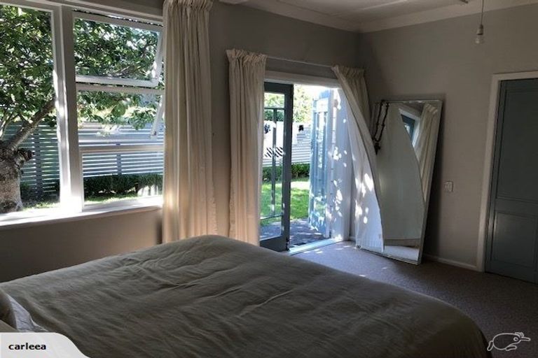 Photo of property in 25 Cobden Road, Bluff Hill, Napier, 4110