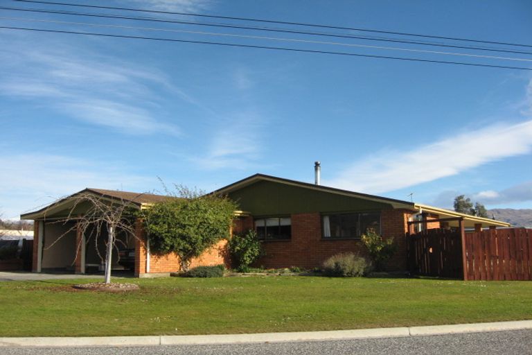 Photo of property in 8 Ashworth Street, Alexandra, 9320