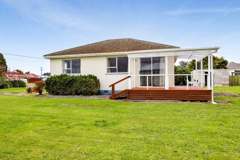 Photo of property in 3 Clive Street, Hawera, 4610
