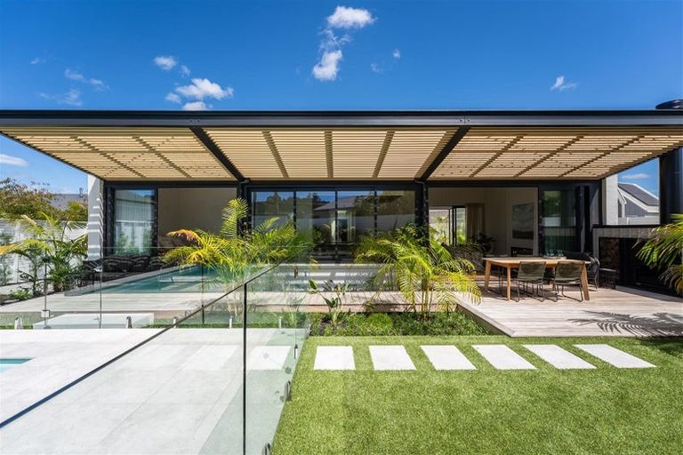 Photo of property in 22 Torea Road, Matakana, Warkworth, 0985