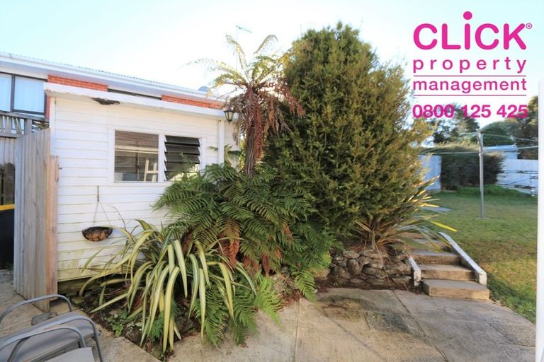 Photo of property in 2 Stephen Street, Halfway Bush, Dunedin, 9010