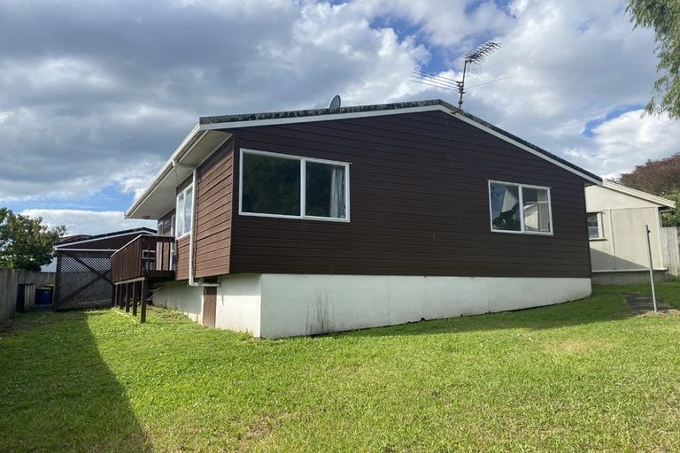 Photo of property in 2/8 Raines Avenue, Forrest Hill, Auckland, 0620