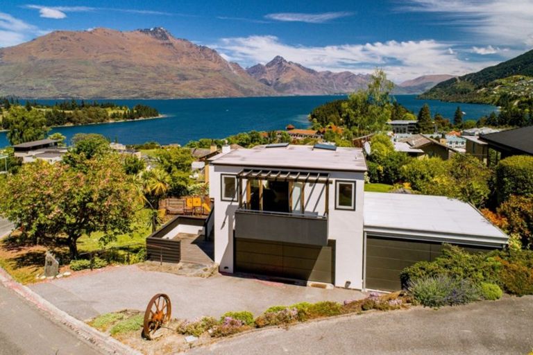 Photo of property in 18 Dublin Street, Queenstown, 9300