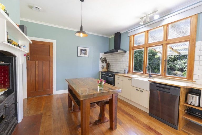 Photo of property in 17 Hekeao Road, Surrey Hills, Ashburton, 7778