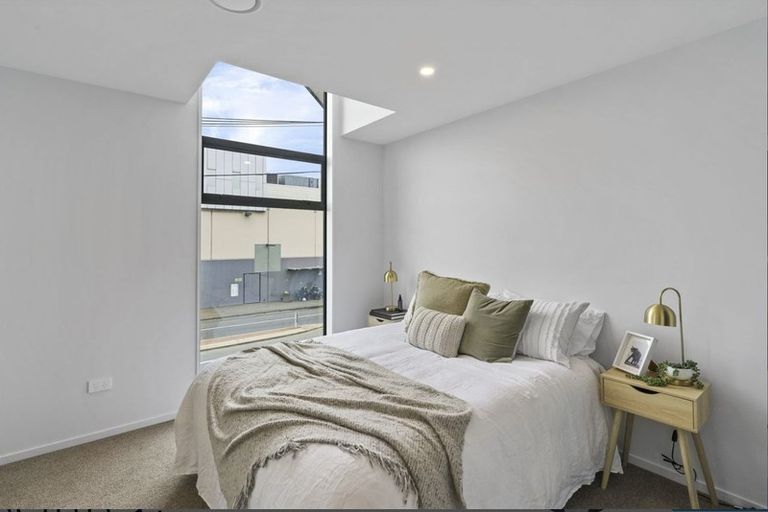 Photo of property in 3/8 New Brighton Road, Shirley, Christchurch, 8061