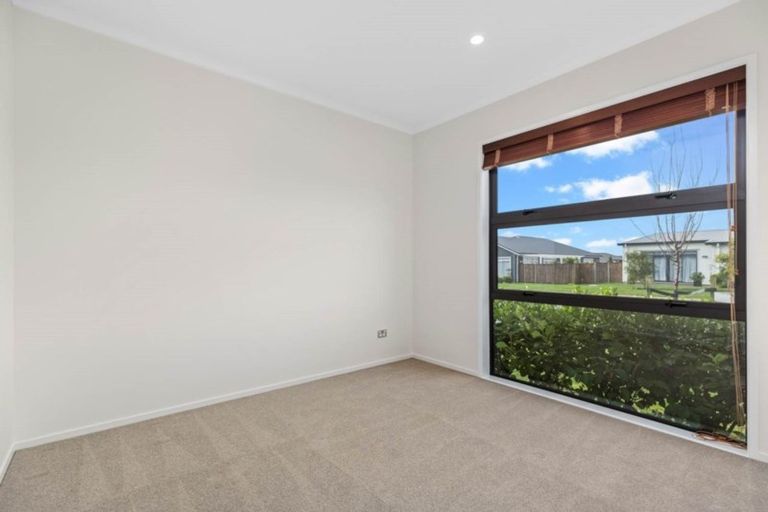 Photo of property in 24 Ara Kakara Avenue, Huapai, Kumeu, 0810