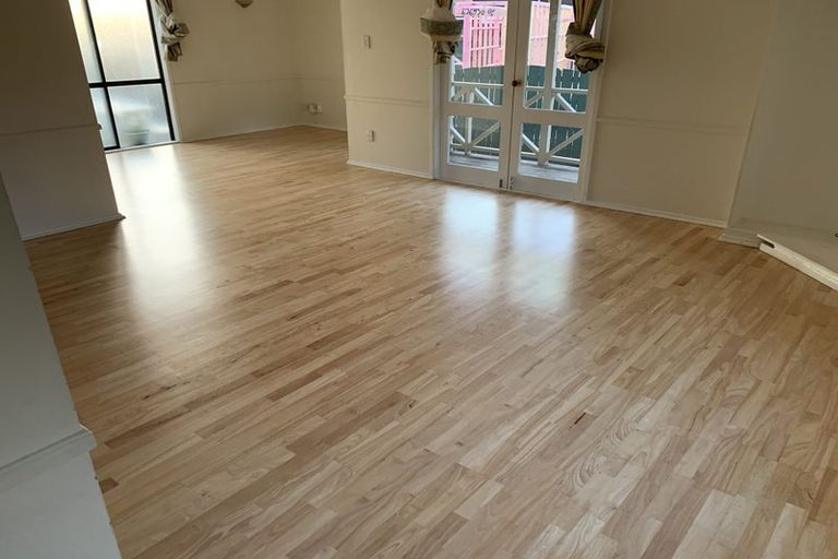 Photo of property in 6 Orinda Close, Botany Downs, Auckland, 2010