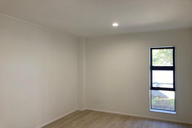 Photo of property in 10 Gulliver Place, Conifer Grove, Takanini, 2112