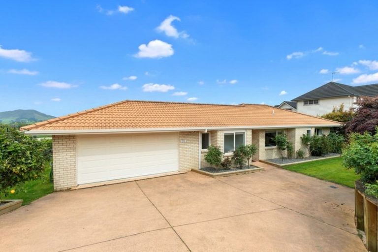 Photo of property in 211 Mountain View Drive, Te Awamutu, 3800