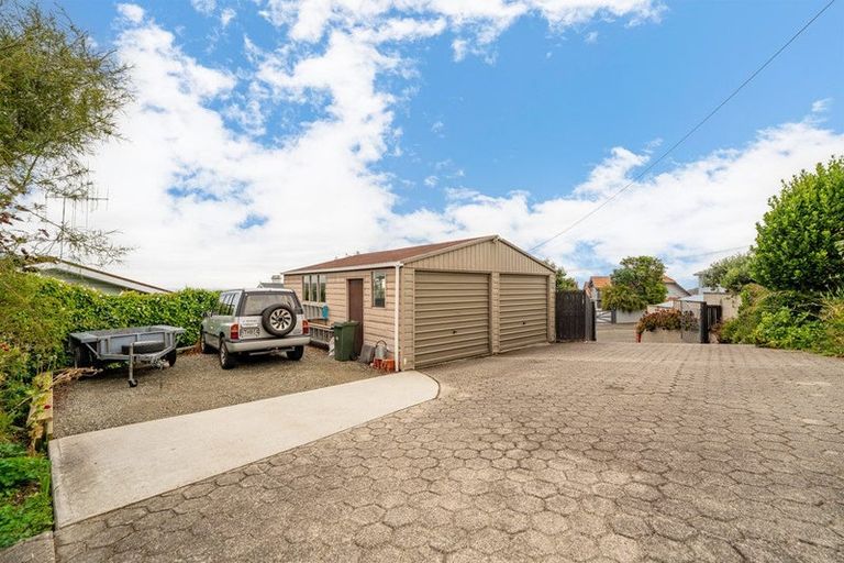 Photo of property in 18 Ure Street, South Hill, Oamaru, 9400