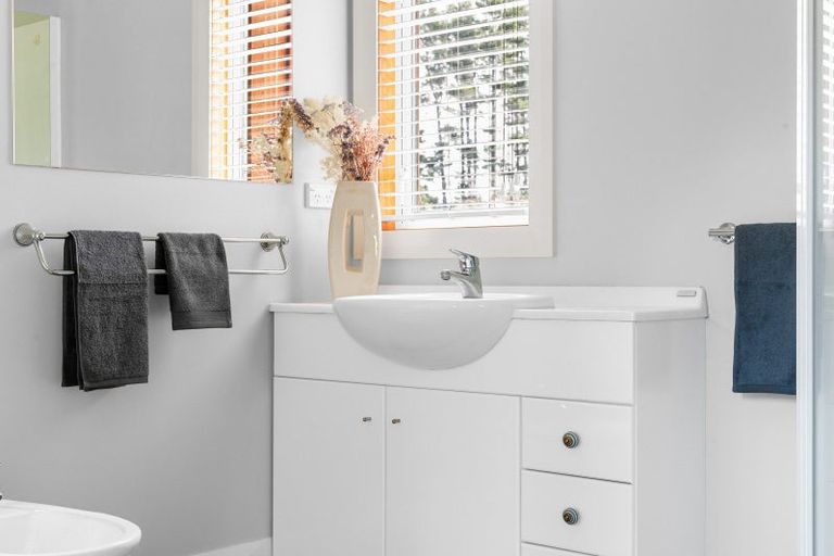 Photo of property in 2247 River Road, Horsham Downs, Hamilton, 3281