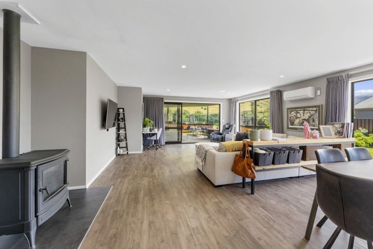 Photo of property in 34 Perriam Place, Mount Pisa, Cromwell, 9383