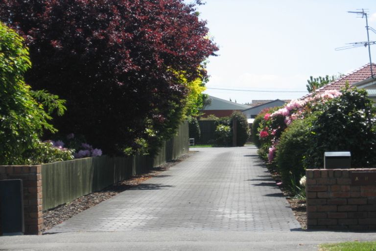 Photo of property in 37a Highsted Road, Bishopdale, Christchurch, 8053