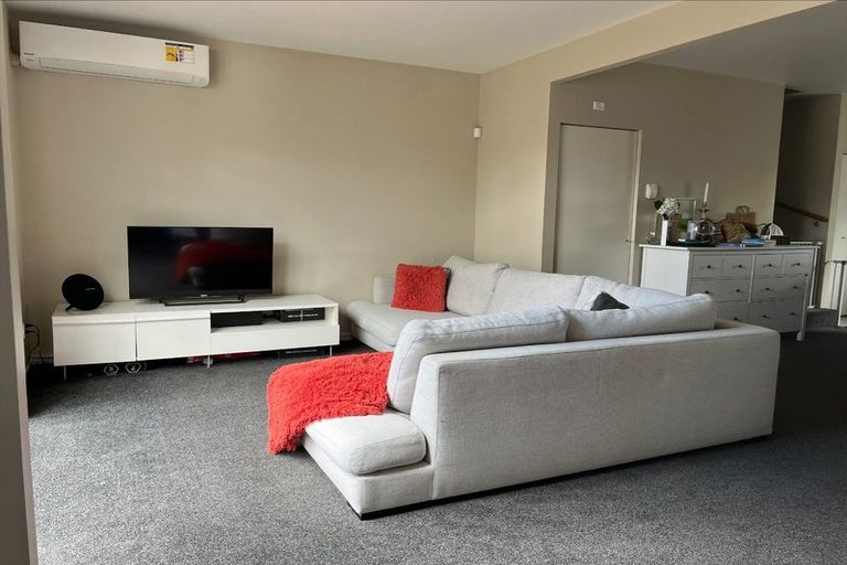 Photo of property in 16 Kirikiri Lane, East Tamaki, Auckland, 2013