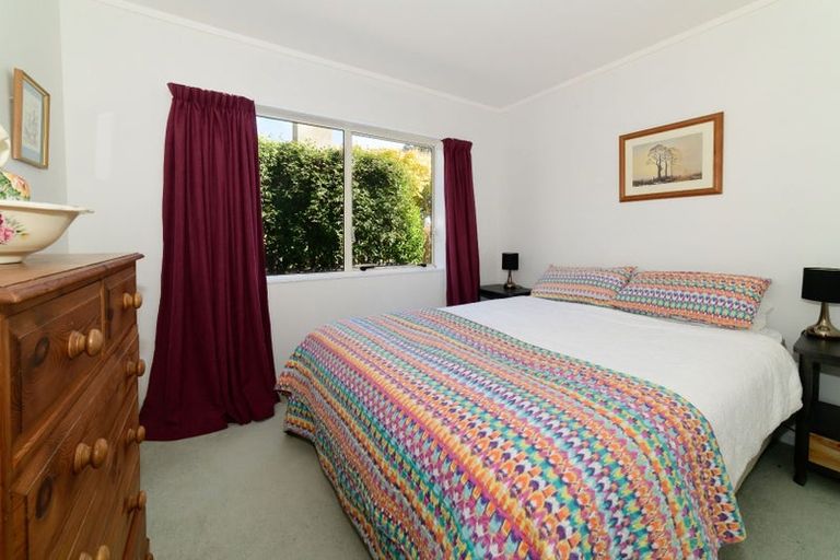 Photo of property in 54 Huia Street, Waikanae, 5036