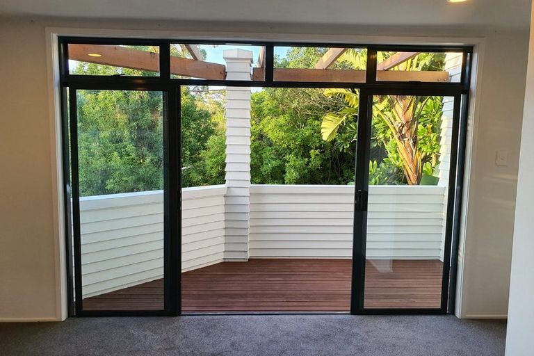 Photo of property in 14/50 Livingstone Street, Westmere, Auckland, 1022