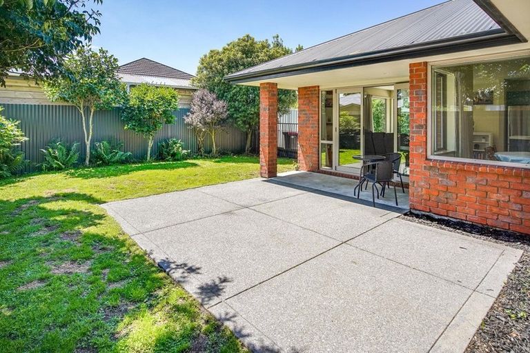 Photo of property in 21 Seddon Street, Rangiora, 7400
