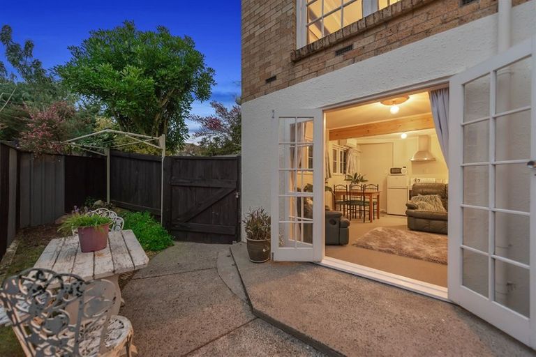 Photo of property in 2 Corrin Street, Melville, Hamilton, 3206