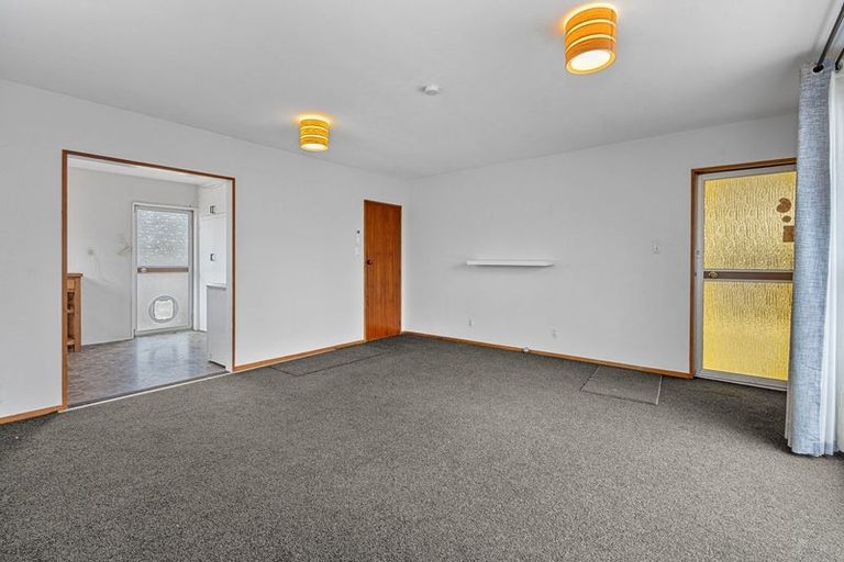 Photo of property in 1/144a Pages Road, Wainoni, Christchurch, 8061