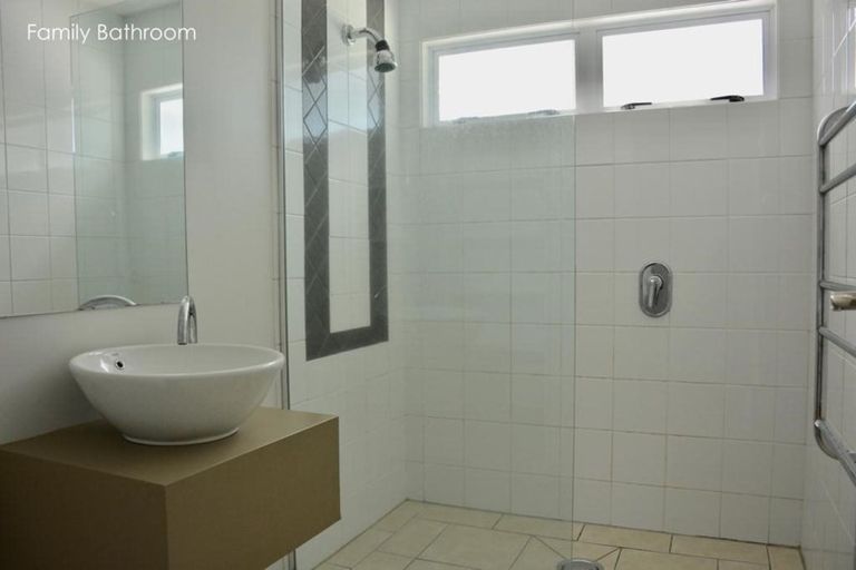 Photo of property in 13 Willow Grove, Tairua, 3508