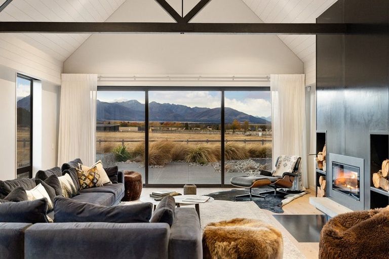 Photo of property in 10 Musterers Way, Ben Ohau, Twizel, 7999