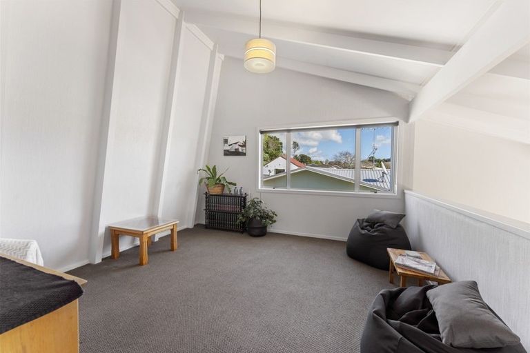 Photo of property in 19c Kenmore Street, Westown, New Plymouth, 4310