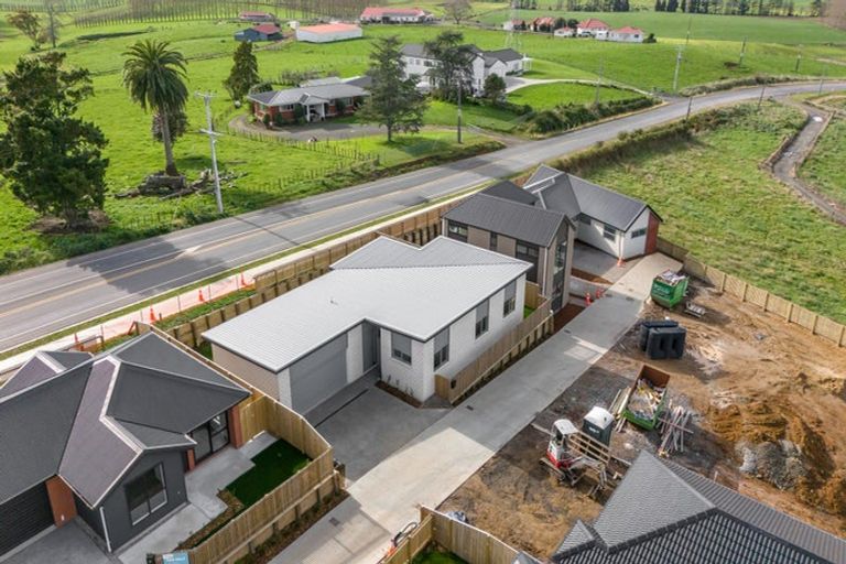 Photo of property in 62 Scenic Rise, Rototuna North, 3281