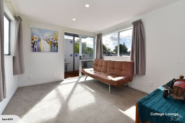 Photo of property in 112a Pacific Parade, Army Bay, Whangaparaoa, 0930