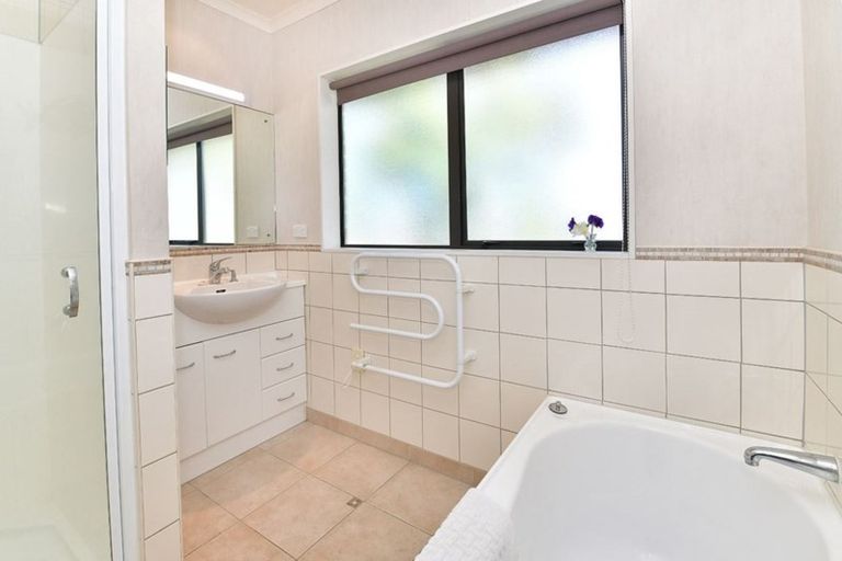 Photo of property in 16 Commodore Court, Gulf Harbour, Whangaparaoa, 0930