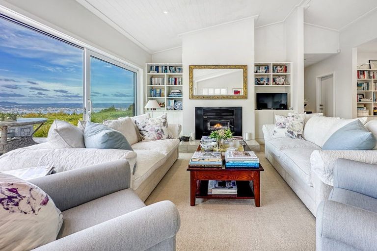 Photo of property in 97 Highland Drive, Acacia Bay, Taupo, 3385