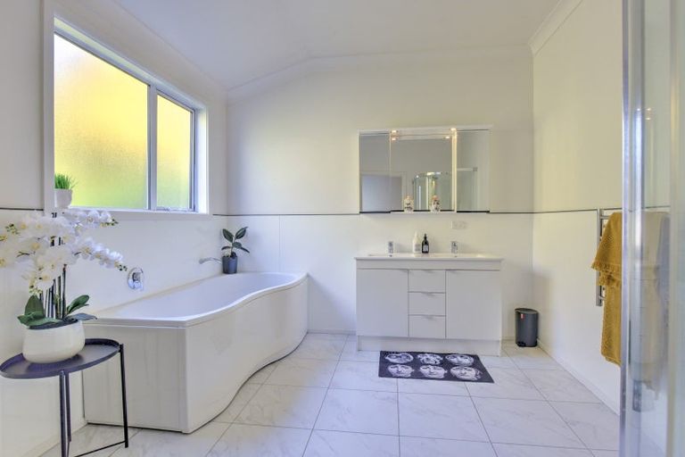 Photo of property in 25 Garnet Street, Gore, 9710