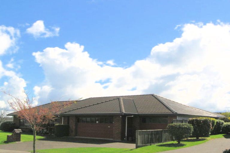 Photo of property in 2 Thelma Place, Lynmore, Rotorua, 3010