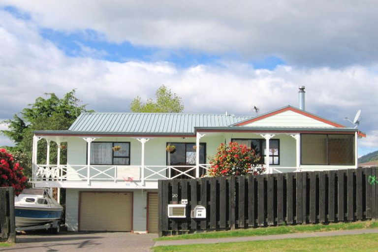 Photo of property in 20 Hinemoa Avenue, Taupo, 3330