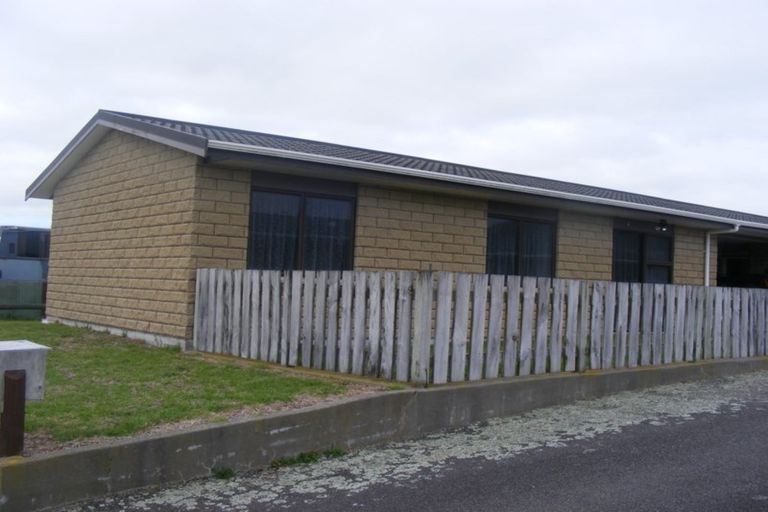 Photo of property in 2 Kowhai Court, Foxton Beach, Foxton, 4815
