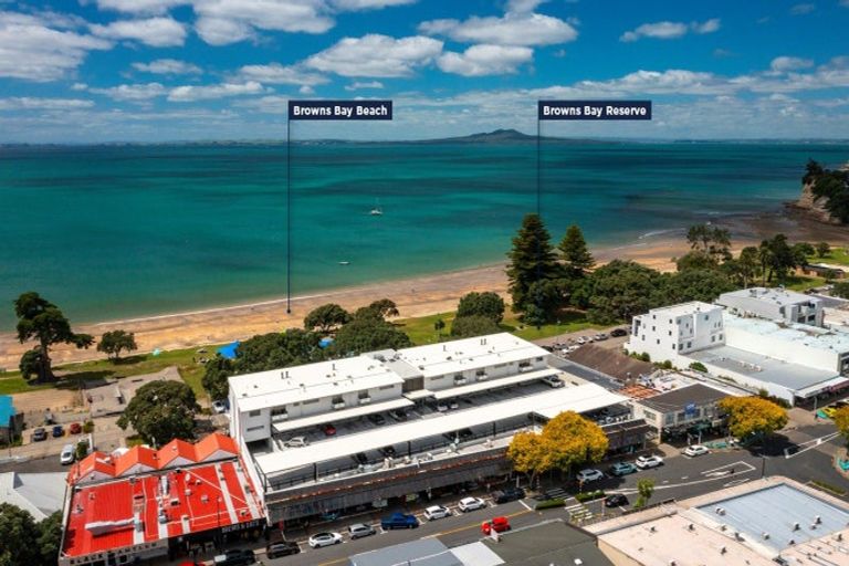 Photo of property in Ocean Breeze Apts, 4107/87 Clyde Road, Browns Bay, Auckland, 0630